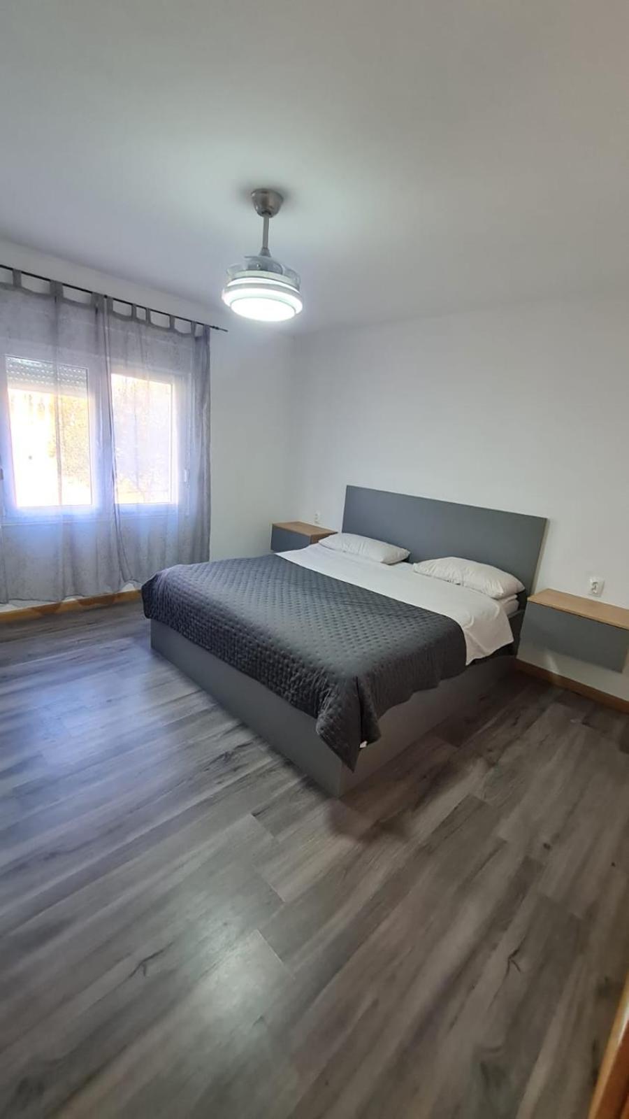 Apartmani Sandra Kaštela Kültér fotó